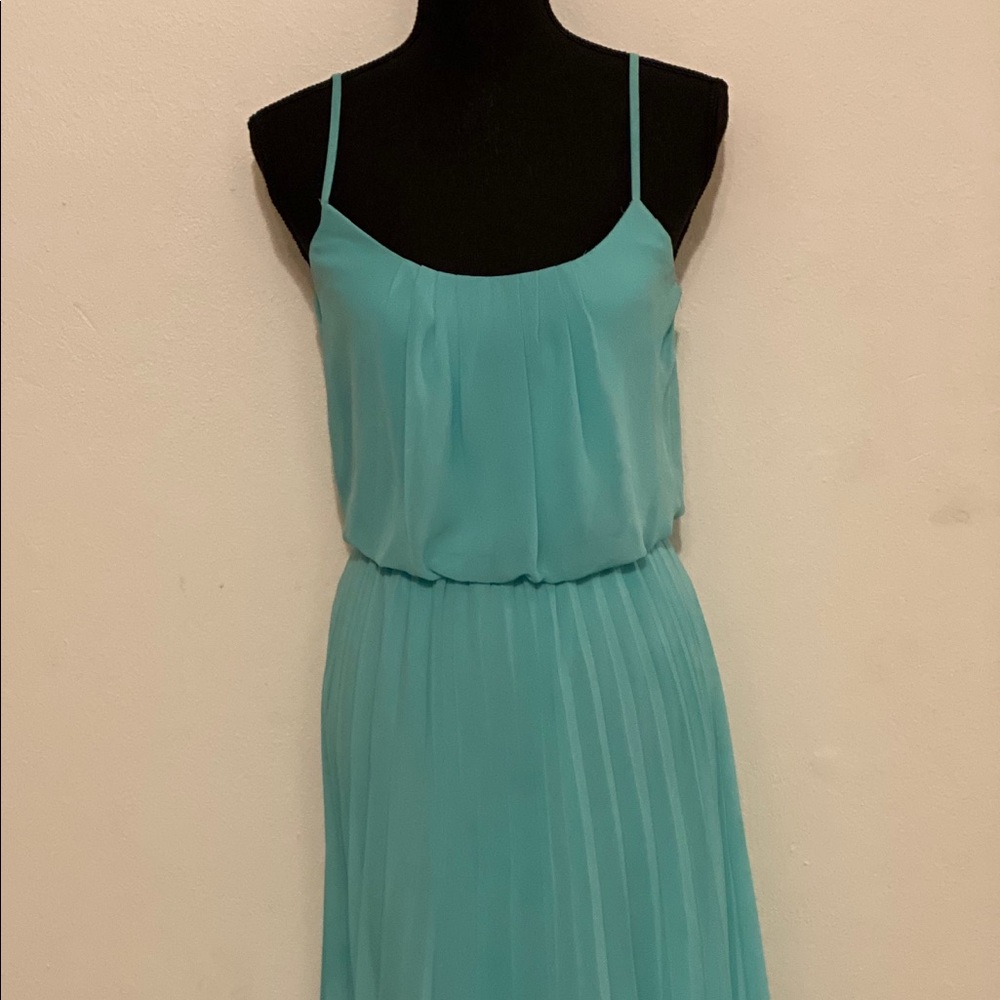 Almost brand new dress for the summer